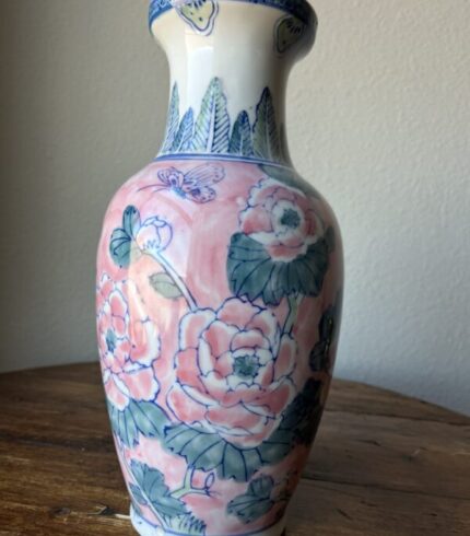 vintage-chinoiserie-pink-butterfly-and-flower-design-porcelain-vase-9167.jpg